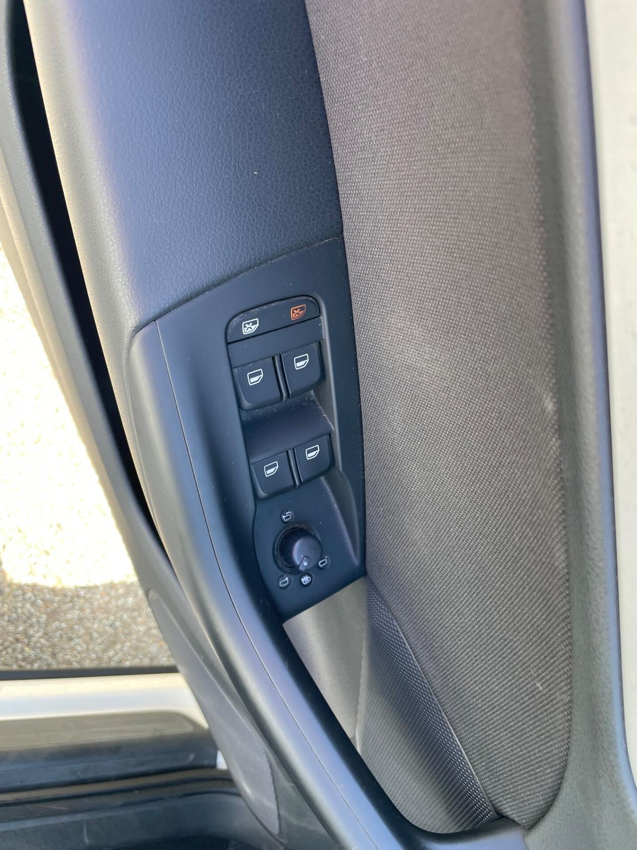 Audi Q3 2.0 TDI 150 CV S tronic Business