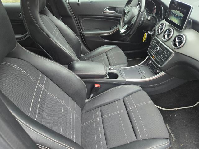 MERCEDES-BENZ GLA 180 d Automatic