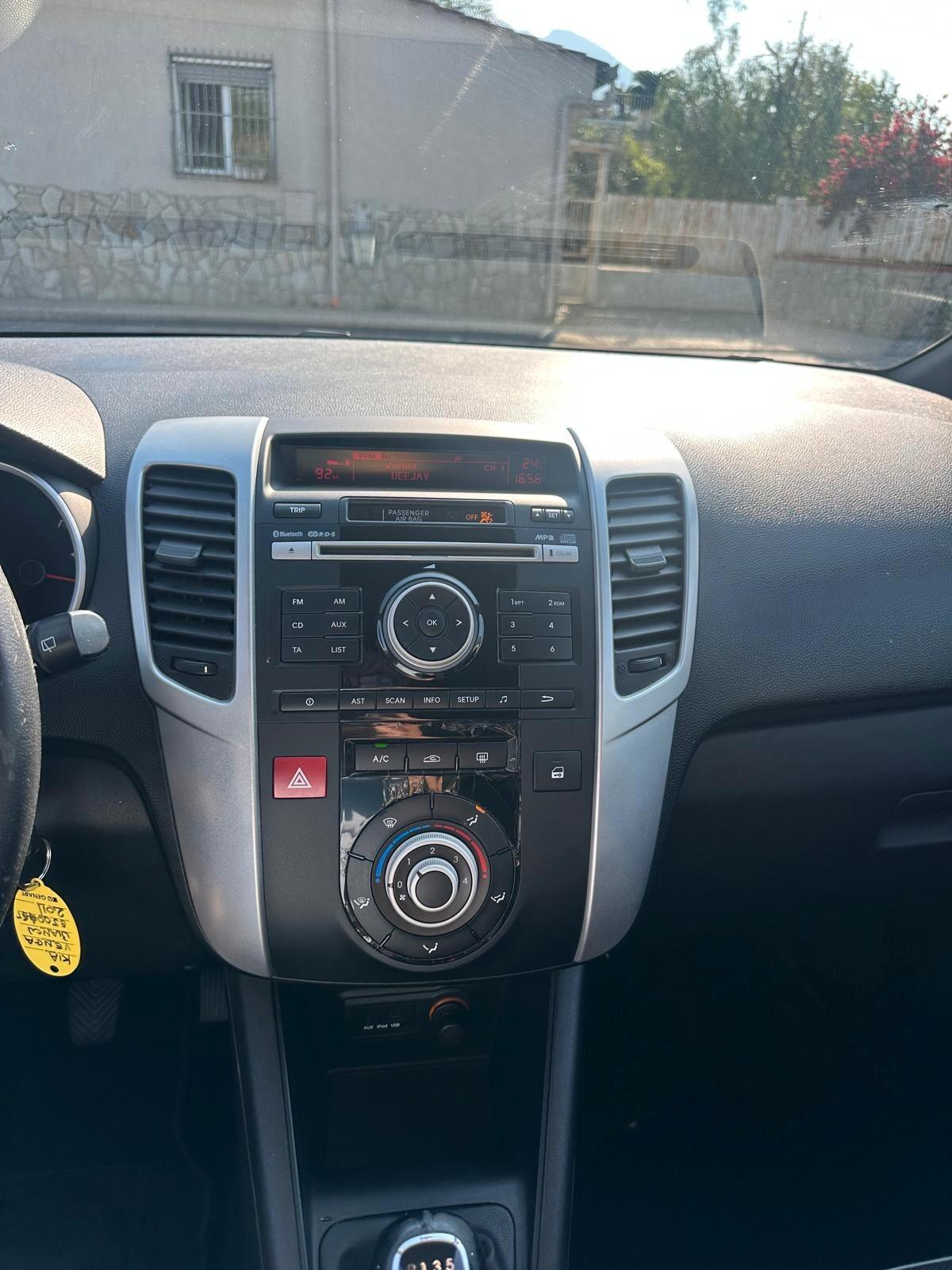 Kia Venga 1.4 CVVT EX ISG-08/2011