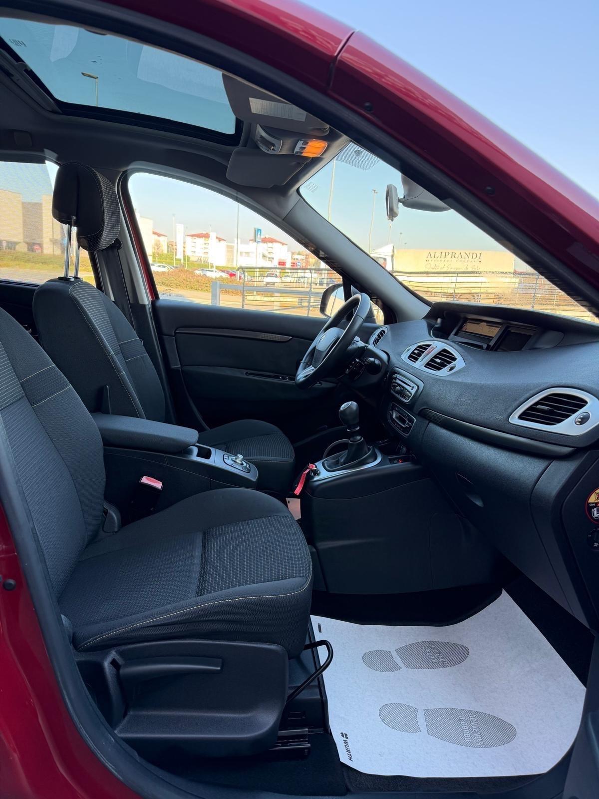 Renault Scenic Scénic X-Mod 1.5 dCi 110CV Luxe