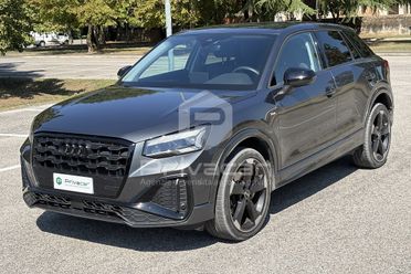 AUDI Q2 30 TDI S tronic Identity Black