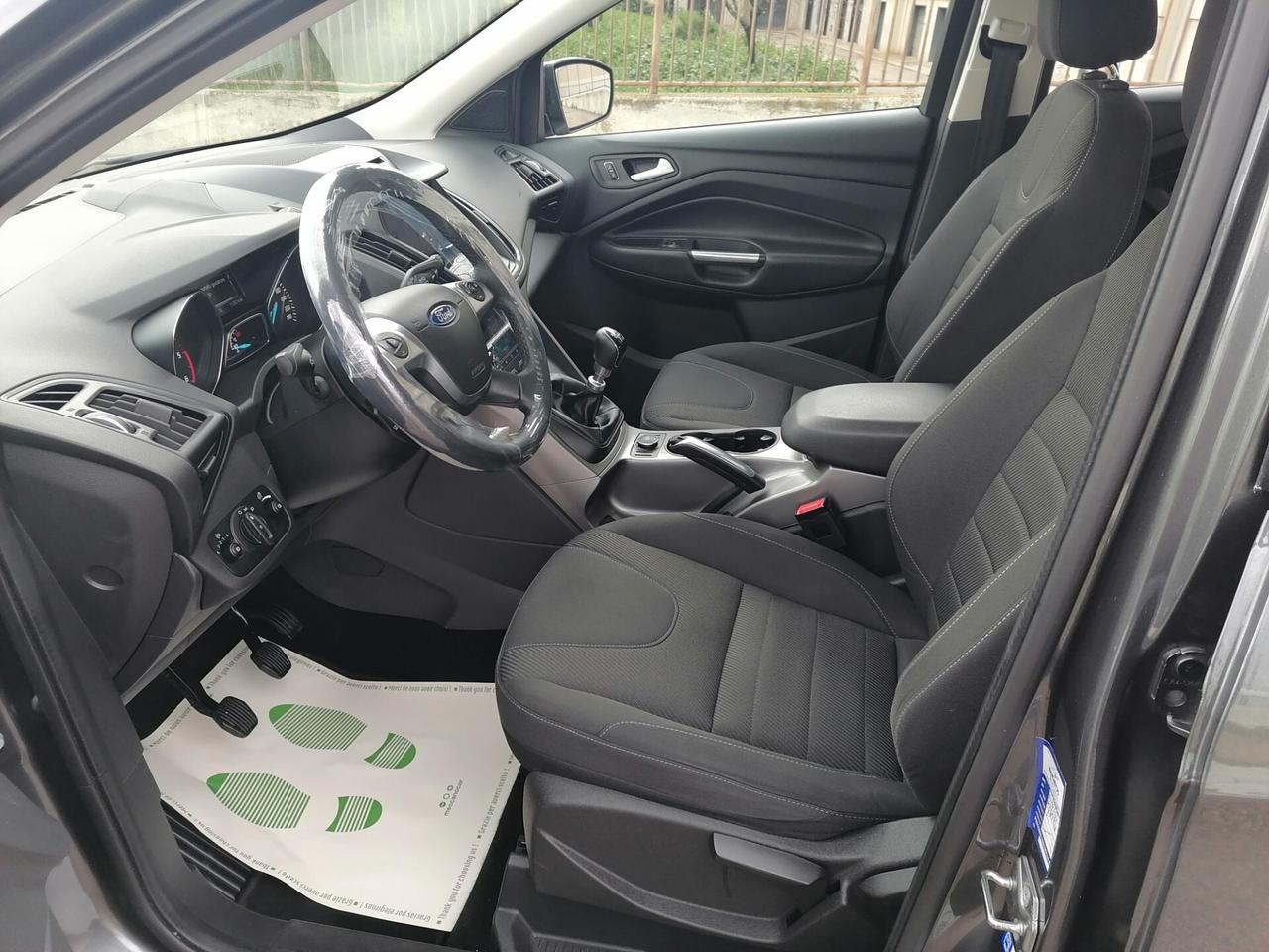 Ford Kuga 2.0 TDCI 120 CV **112.000 KM** TITANIUM 2016