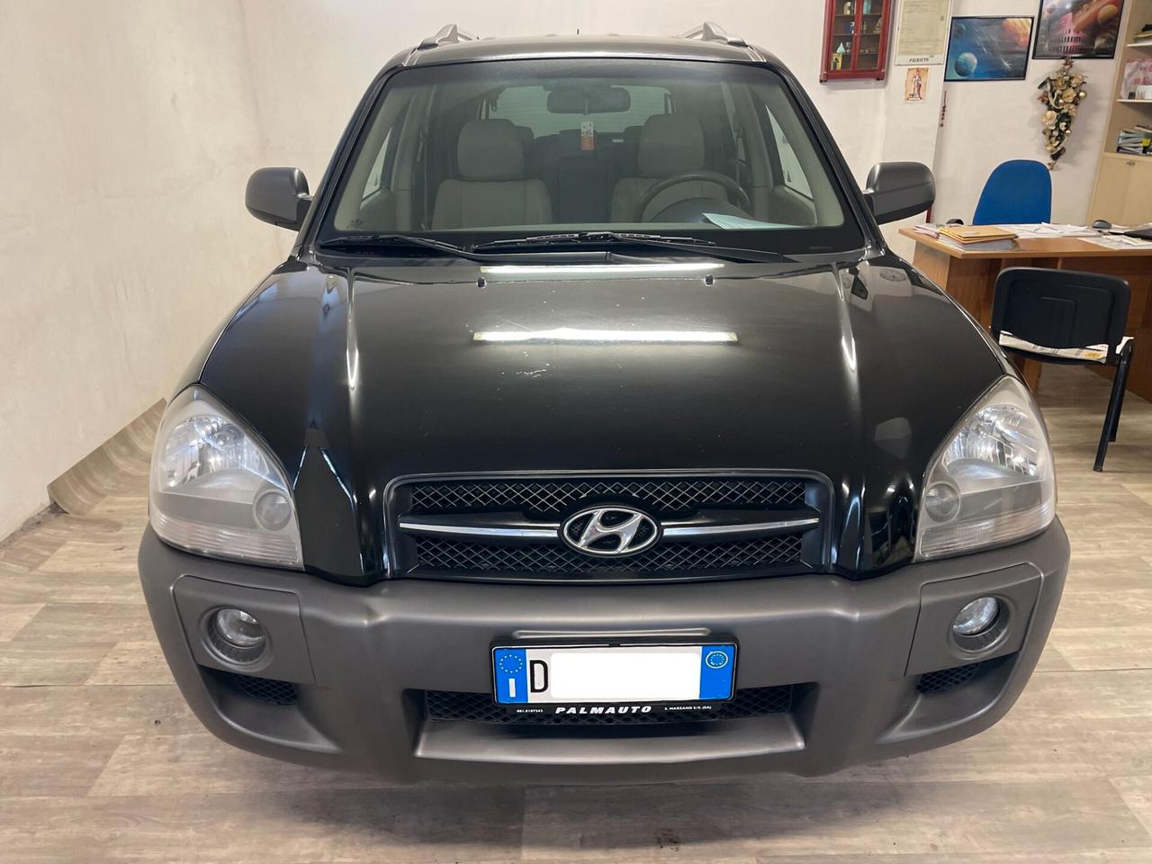 Hyundai Tucson D 2.0 140 CV CRDi VGT Active 4x4 Full Distribuzione NEOPATENTATI