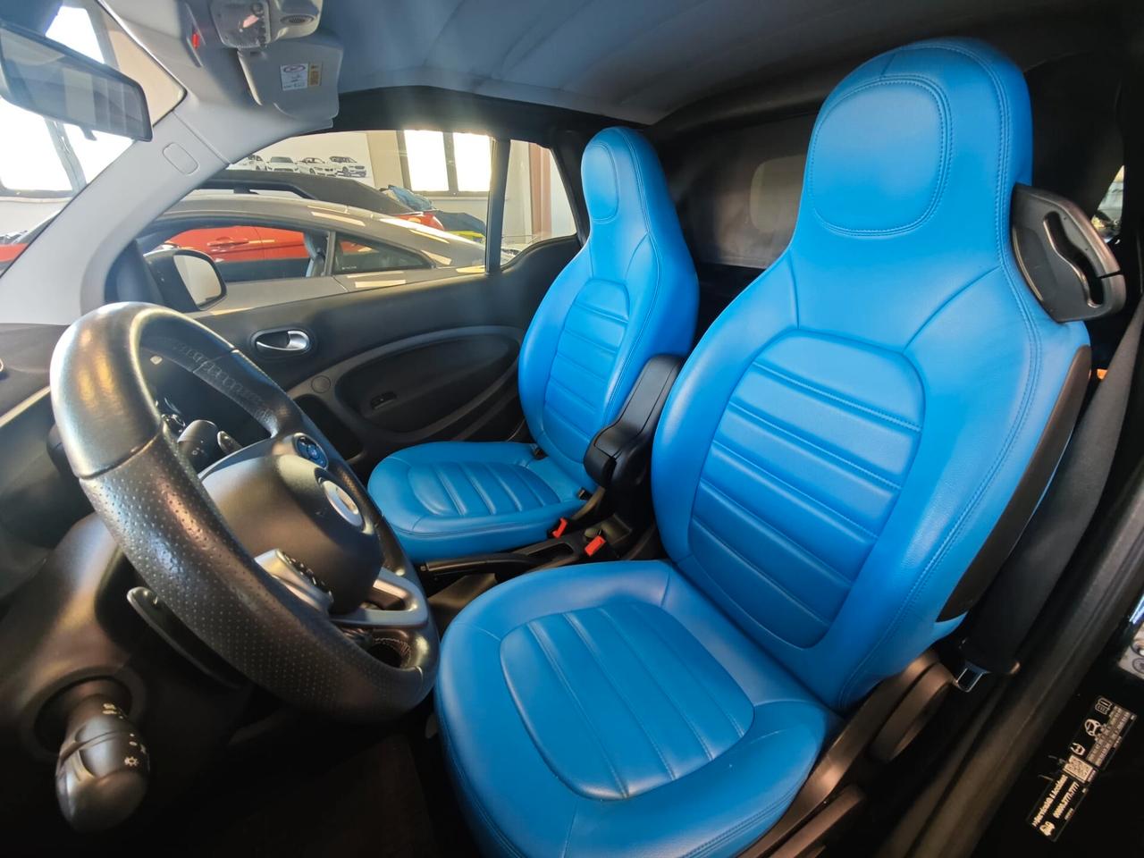 Smart ForTwo 1000 52 kW MHD cabrio passion