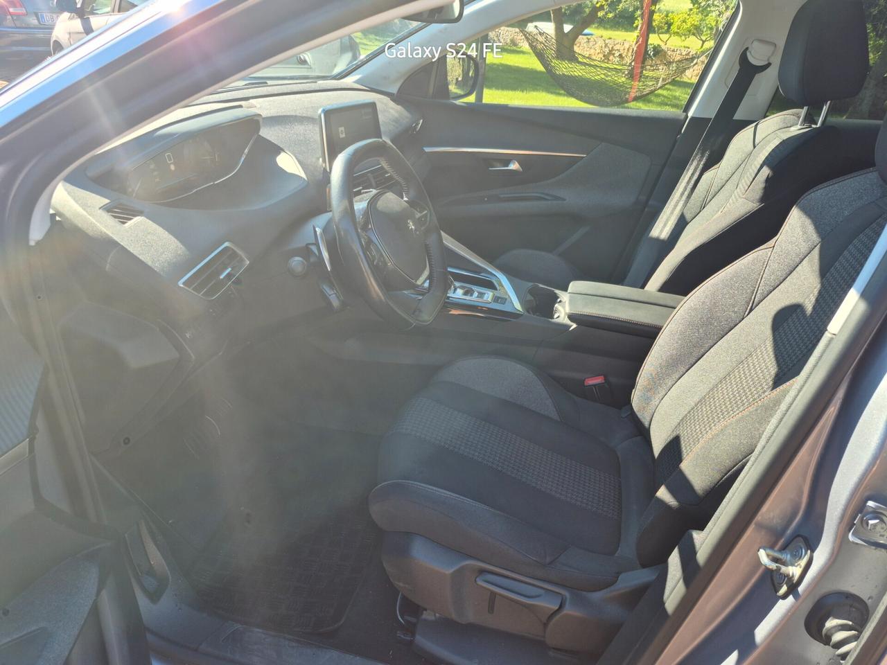 Peugeot 3008 BlueHDi 130 S&S EAT8 Allure