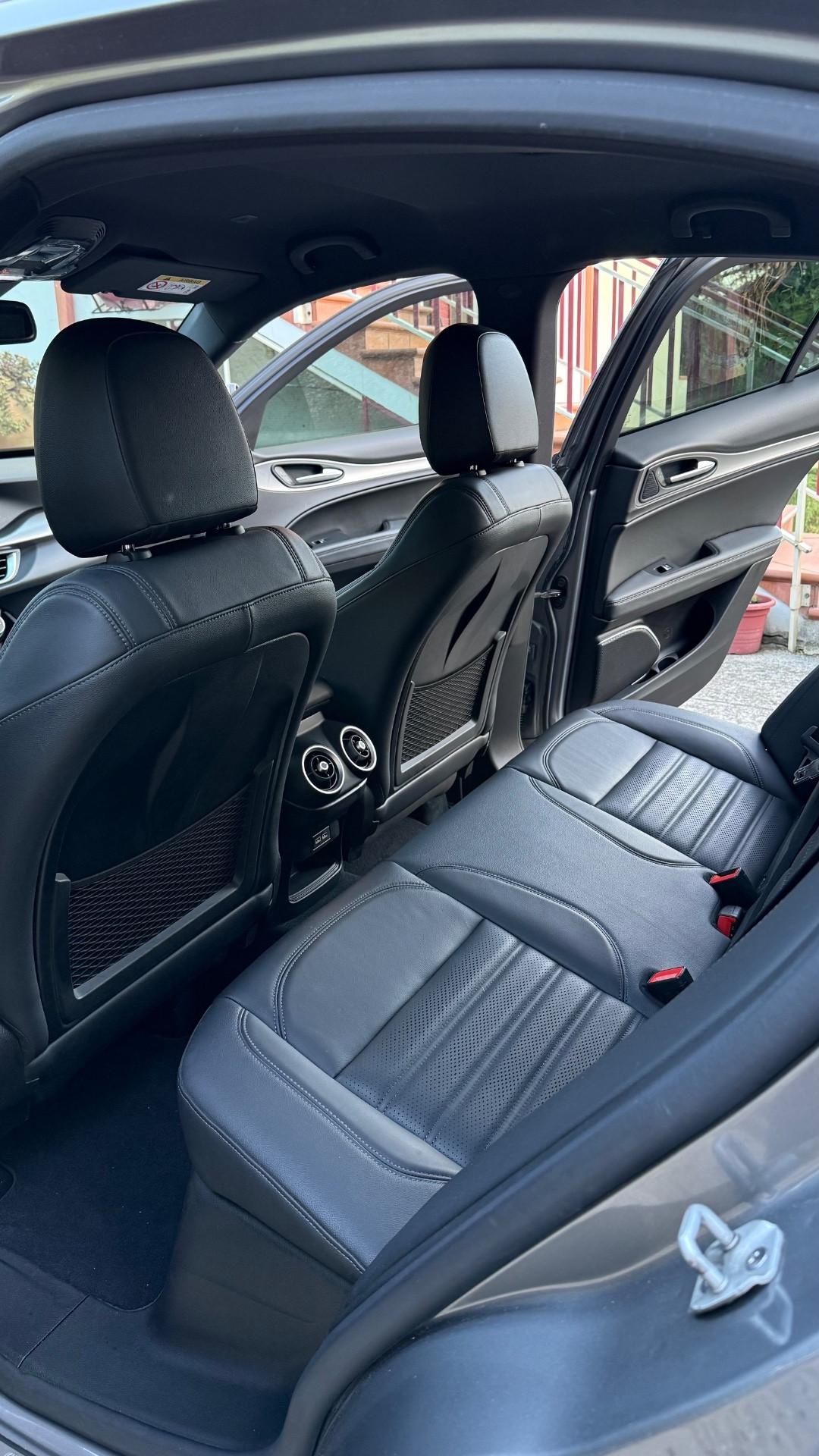 Alfa Romeo Stelvio 2.2 Turbodiesel 210 CV AT8 Q4 Veloce