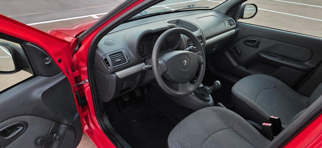 Renault Clio 1.2 16V 5 porte GPL Dynamique