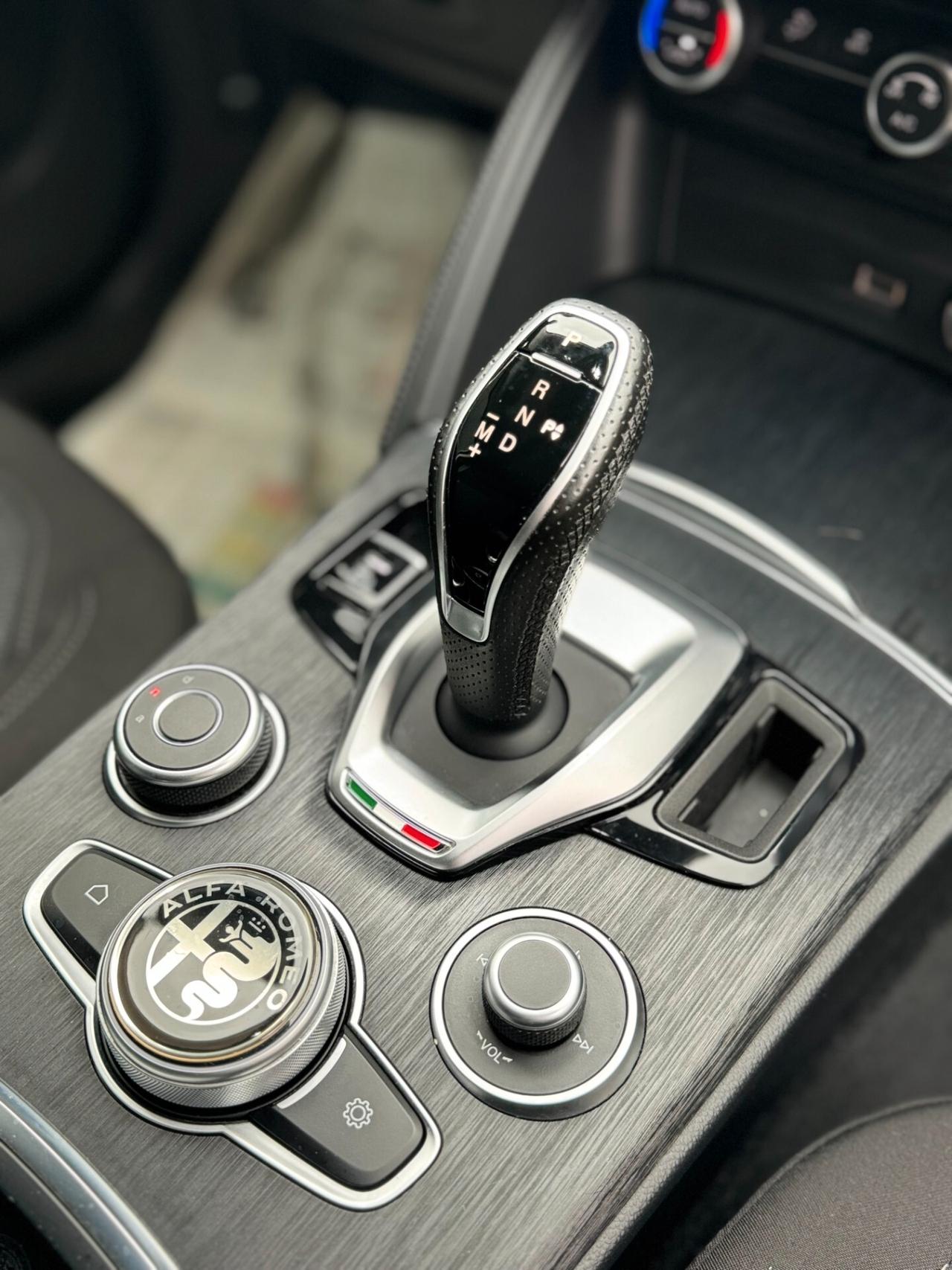 Alfa Romeo Stelvio 2.2 Turbodiesel 190 CV AT8 Q4 Business