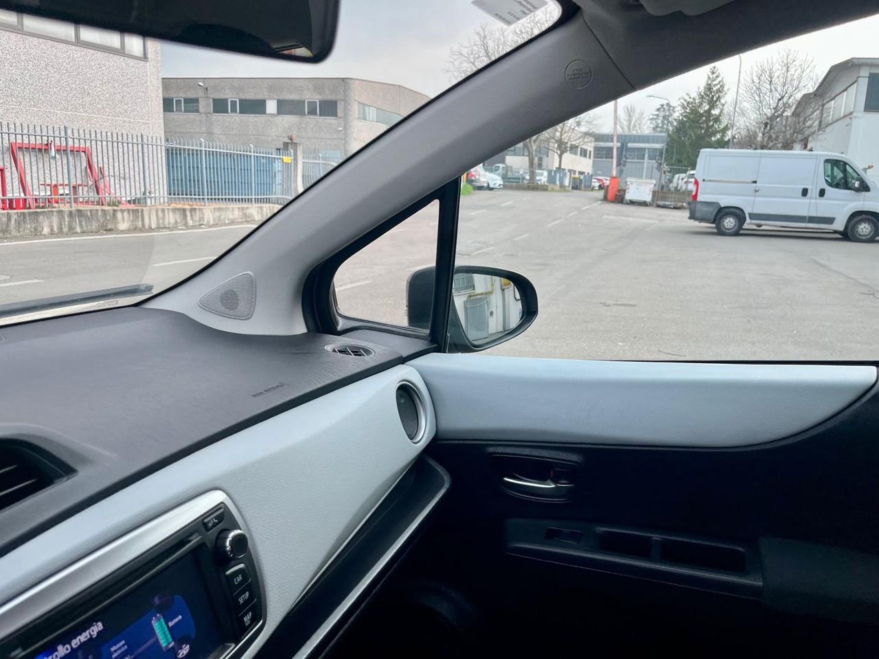 Toyota Yaris 1.5 Hybrid 2014 131.000km perfetta