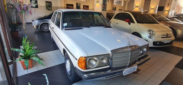 MERCEDES-BENZ 250 250 W123 *CONDIZIONI SPLENDIDE E ORIGINALISSIME*