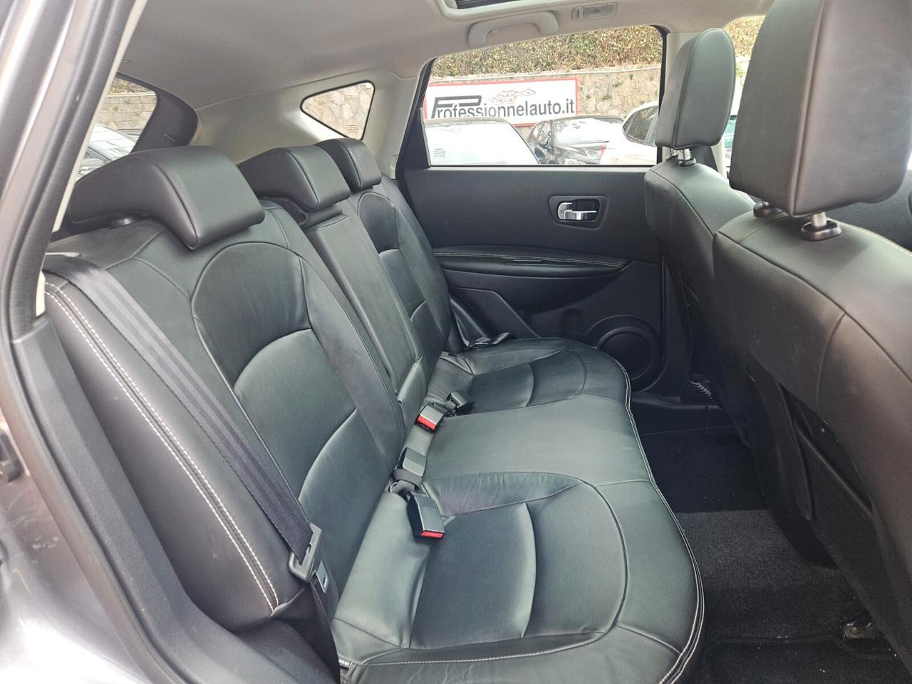 Nissan Qashqai 1.6 dCi DPF Lounge 4WD
