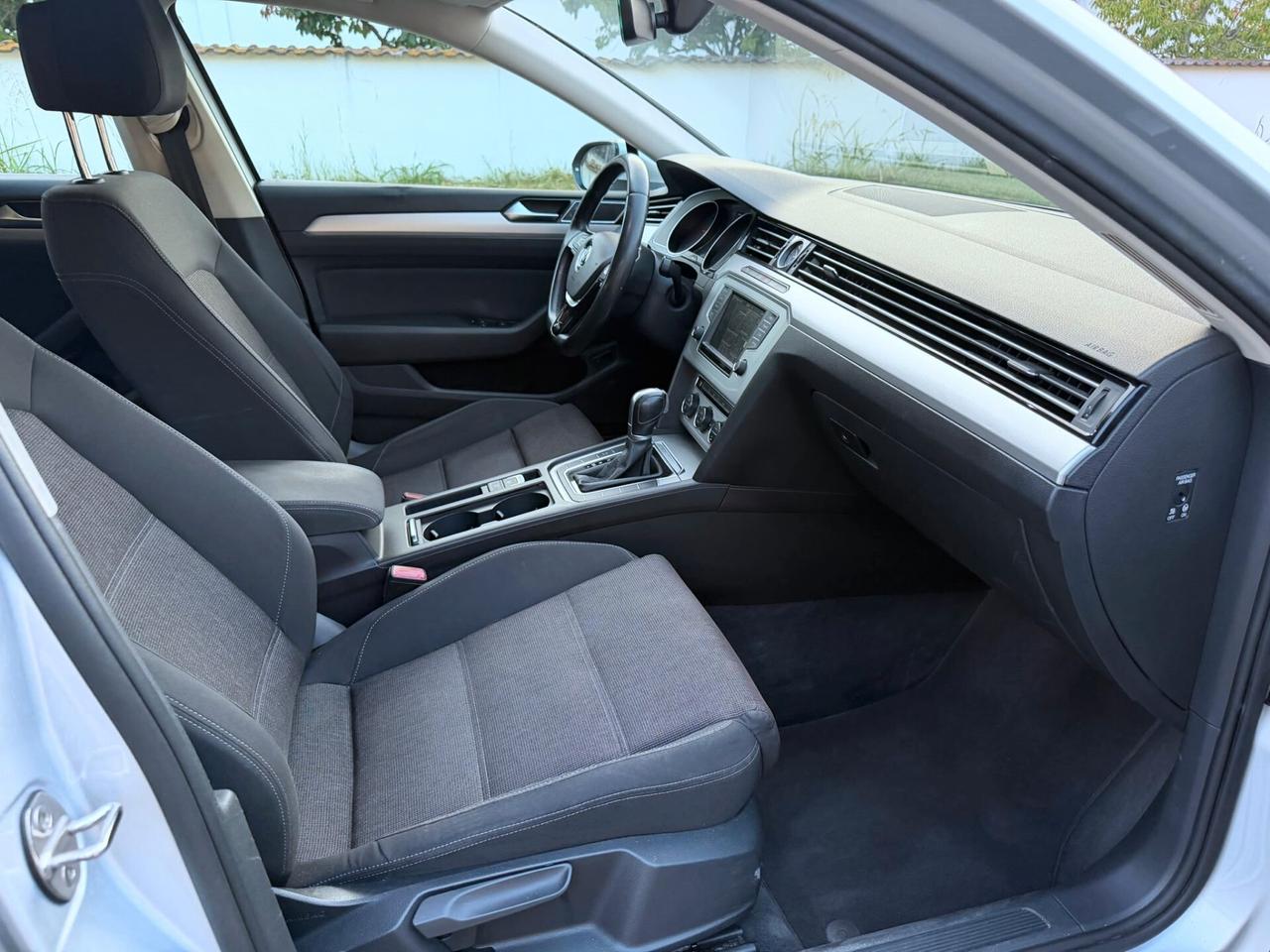 Volkswagen Passat 1.6 TDI DSG AUTOMATICO BlueMotion