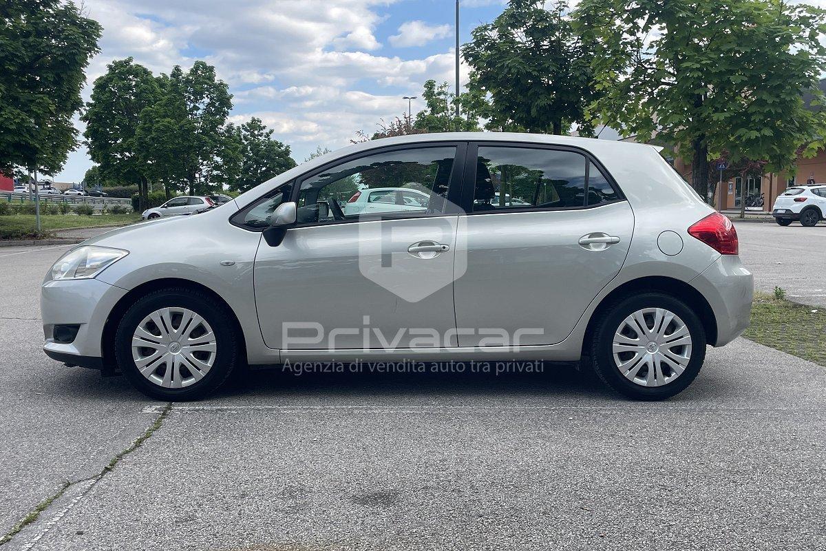 TOYOTA Auris 1.3 L 5 porte