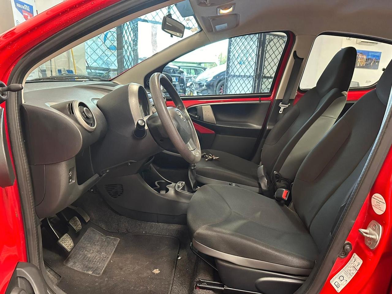 Toyota Aygo 1.0 12V VVT-i 5 porte Cool Soda Connect