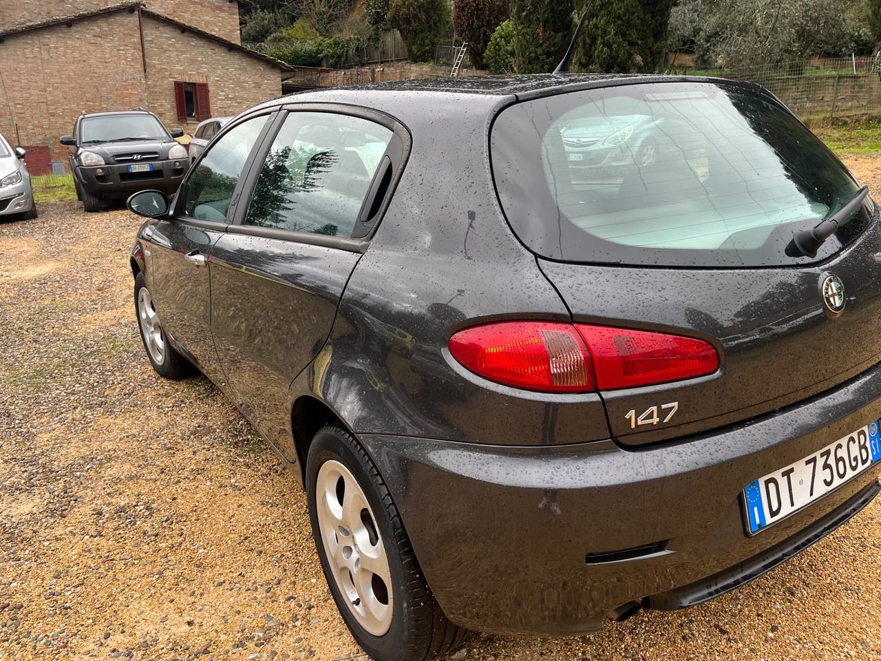 Alfa Romeo 147 1.9 JTD (120) 5 porte Progression