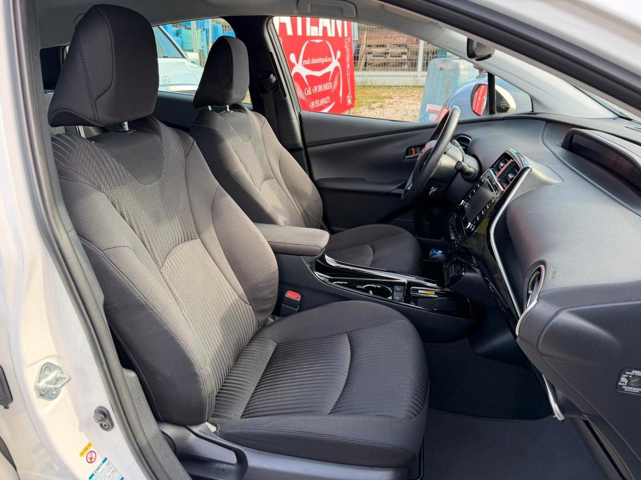 Toyota Prius Prius+ 1.8 Lounge