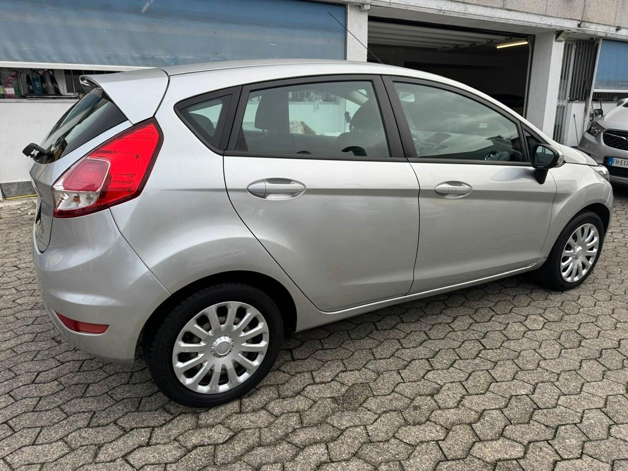 Ford Fiesta 1.0 80CV 5 porte*EURO5B*NEOPATENTATI