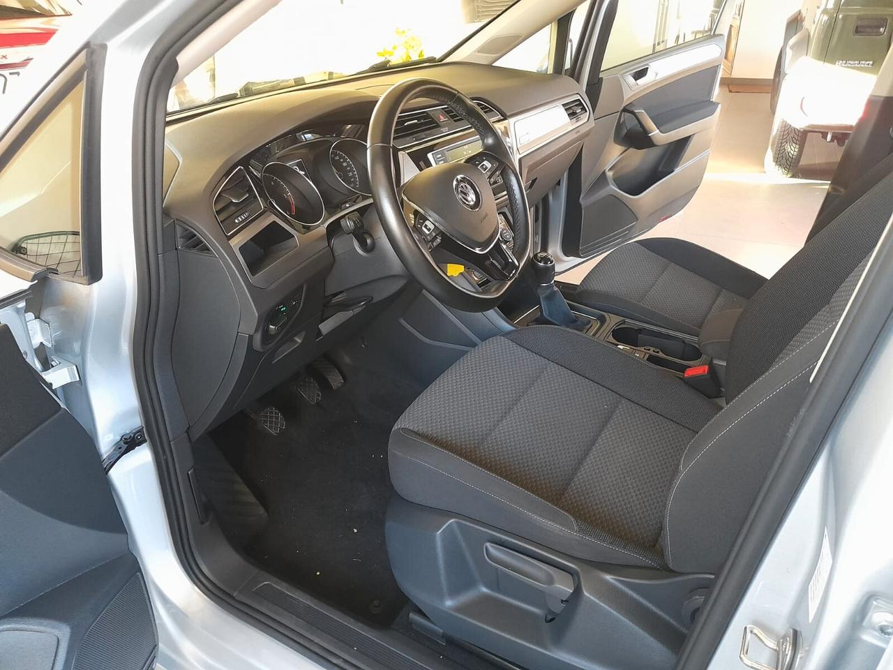 Volkswagen Touran 7 POSTI 1.6 TDI Comfortline BlueMotion Technology