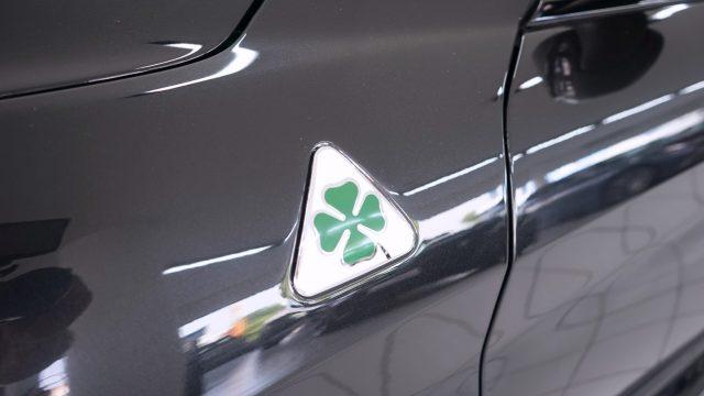 ALFA ROMEO Giulia 2.9 T V6 Quadrifoglio MANUALE TIRATURA LIMITATA