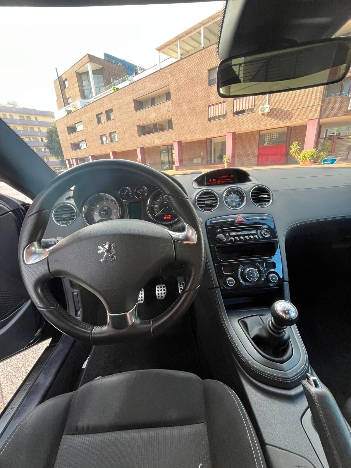 Peugeot RCZ 2.0 HDi 163CV Black Yearling