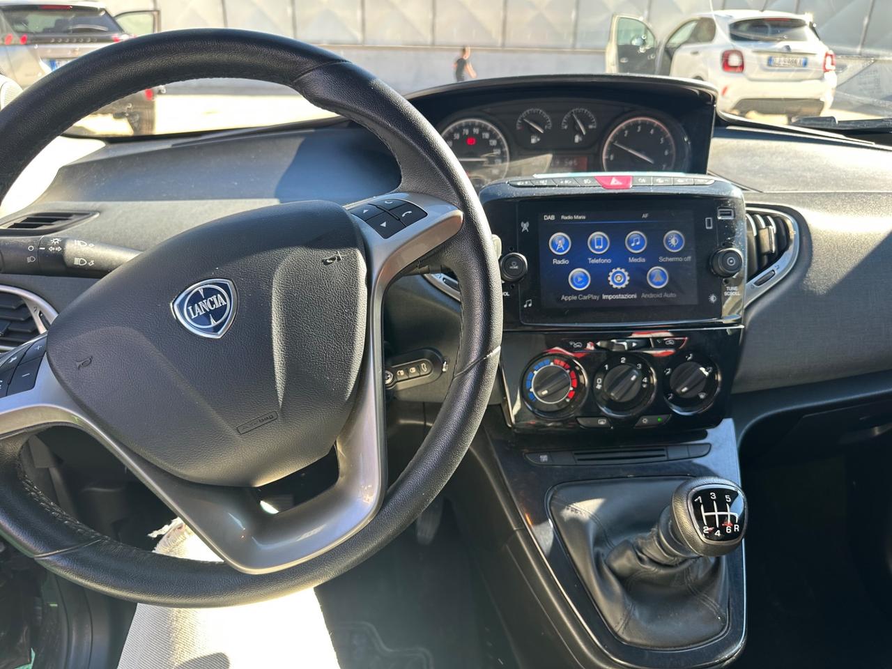 Lancia Ypsilon 1.0 FireFly 5 porte S&S Hybrid Gold