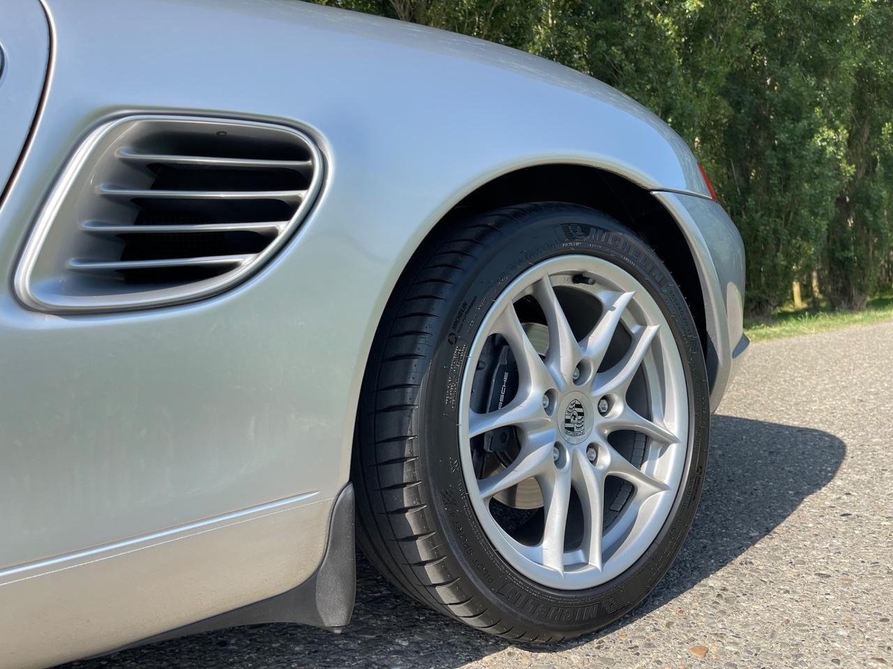 Porsche Boxster 2.7i 24V cat