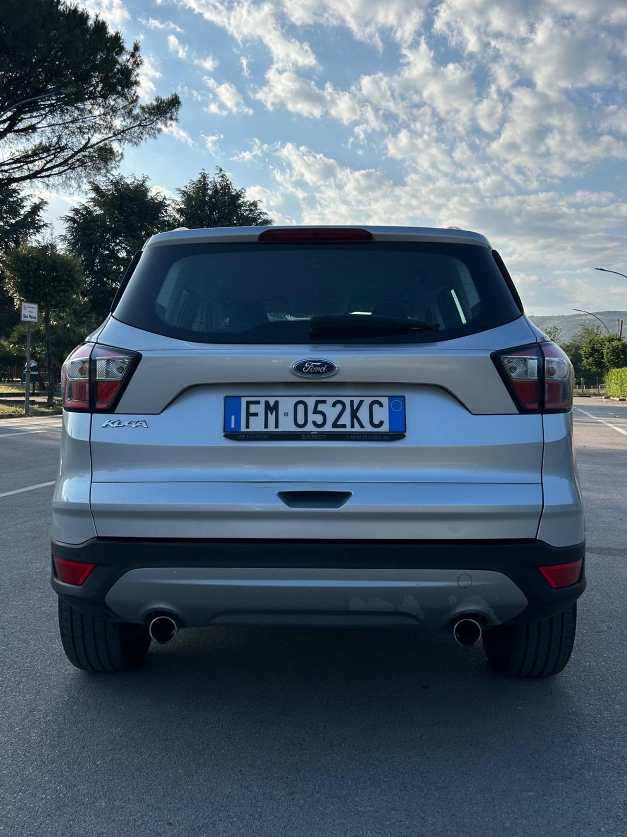 Ford Kuga 1.5 TDCI 120 CV S&S 2WD ST-Line