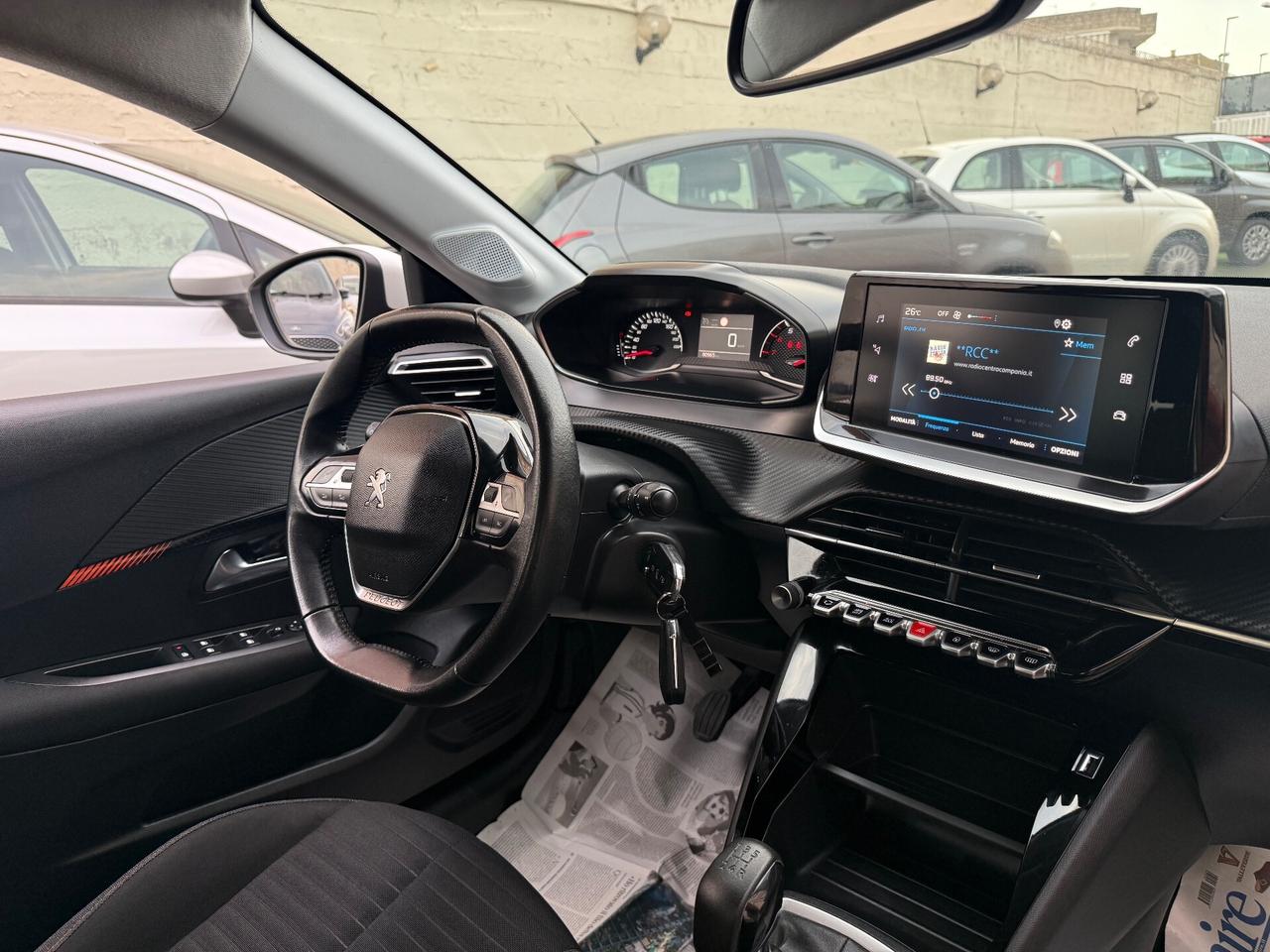Peugeot 208 1.2benzina - 2020