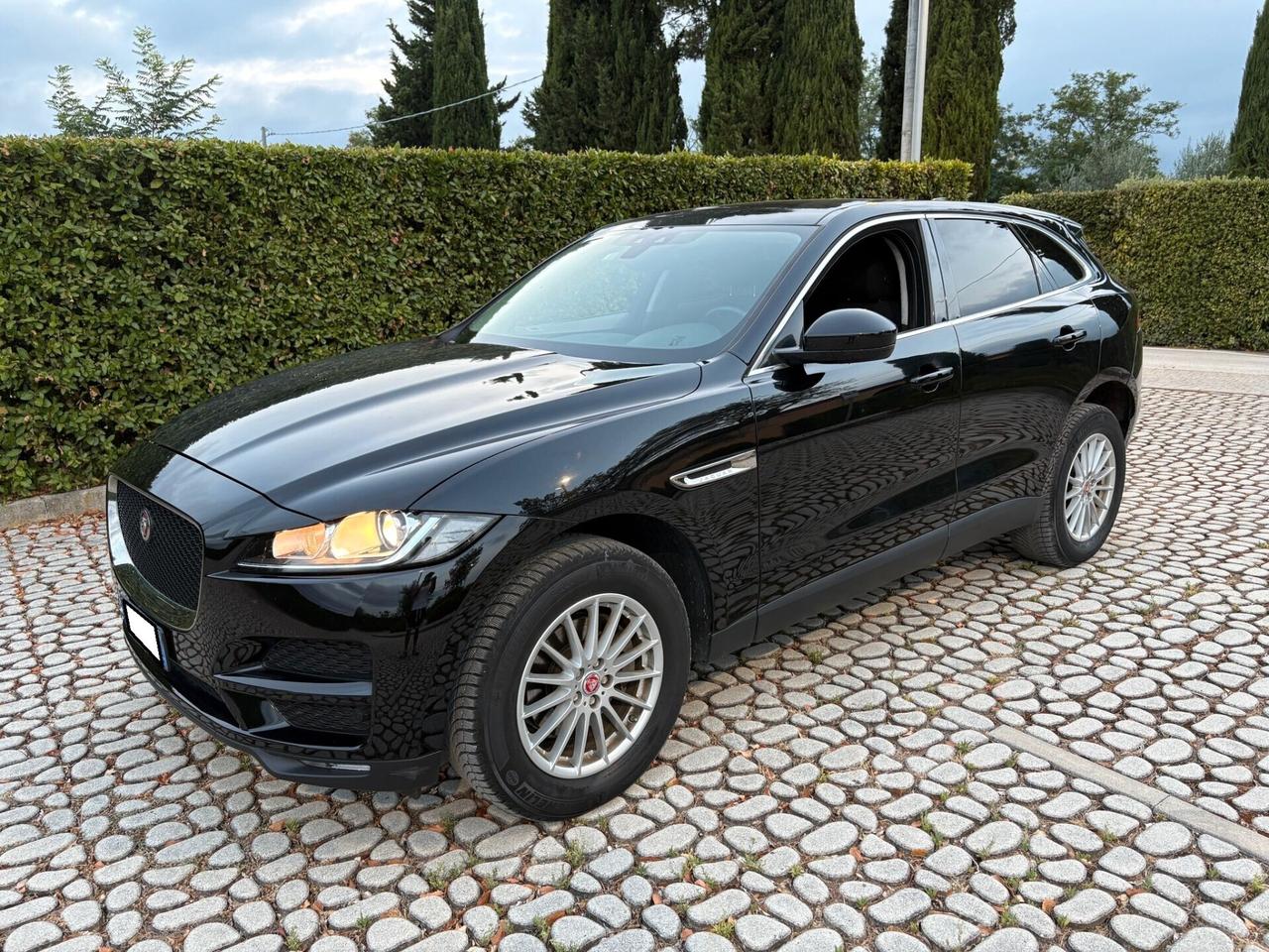 Jaguar F-Pace (X761) 2.0D S&S Pure 163 6M 10-2019