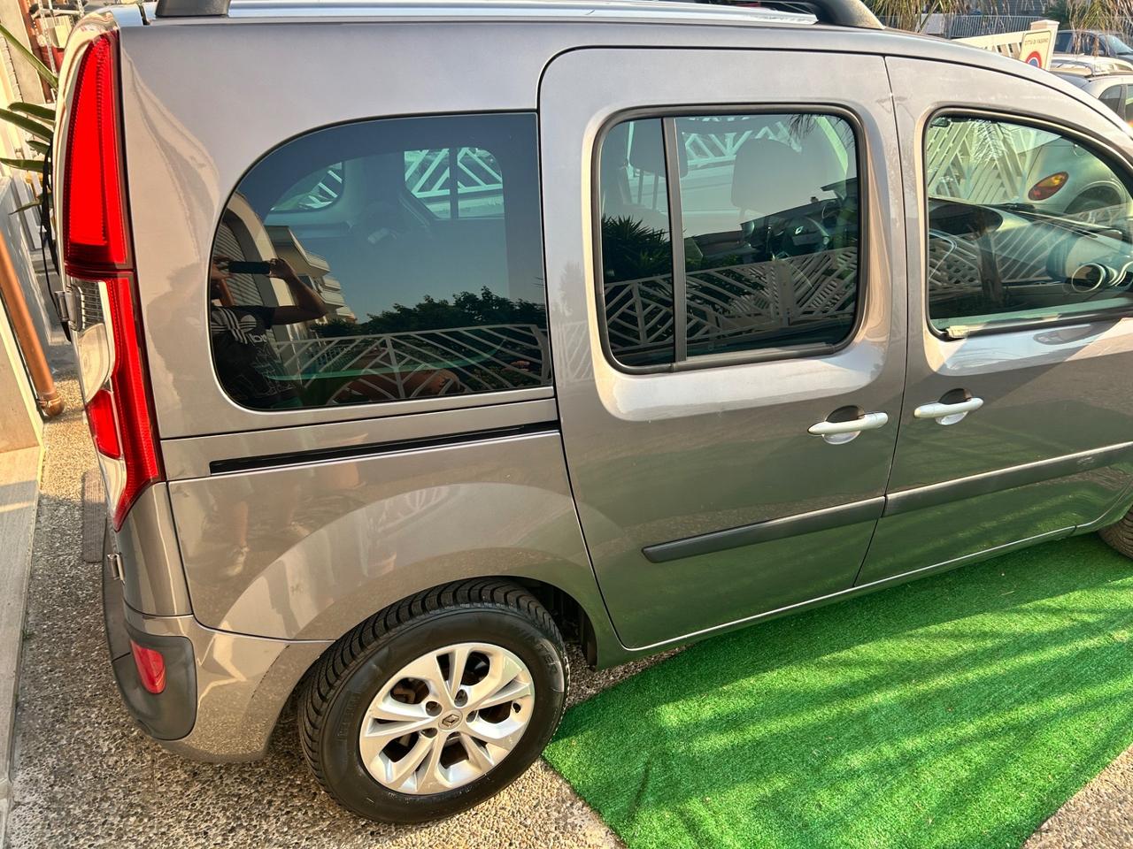 Renault Kangoo 1.5 dCi 90CV 5 porte Stop & Start Limited