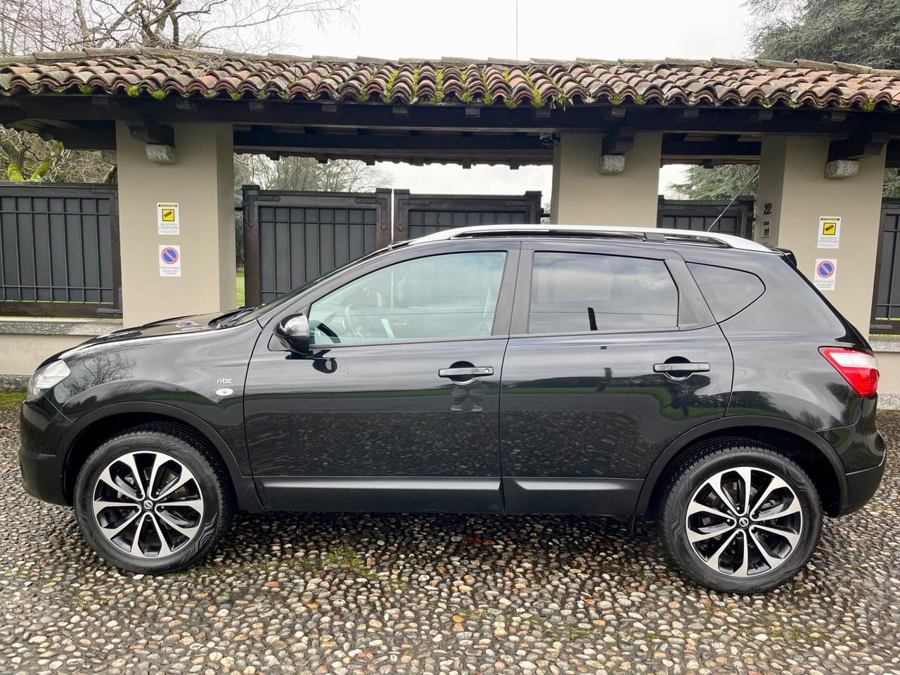 Nissan Qashqai 2.0 4x4 *UNICO PROPRIETARIO*