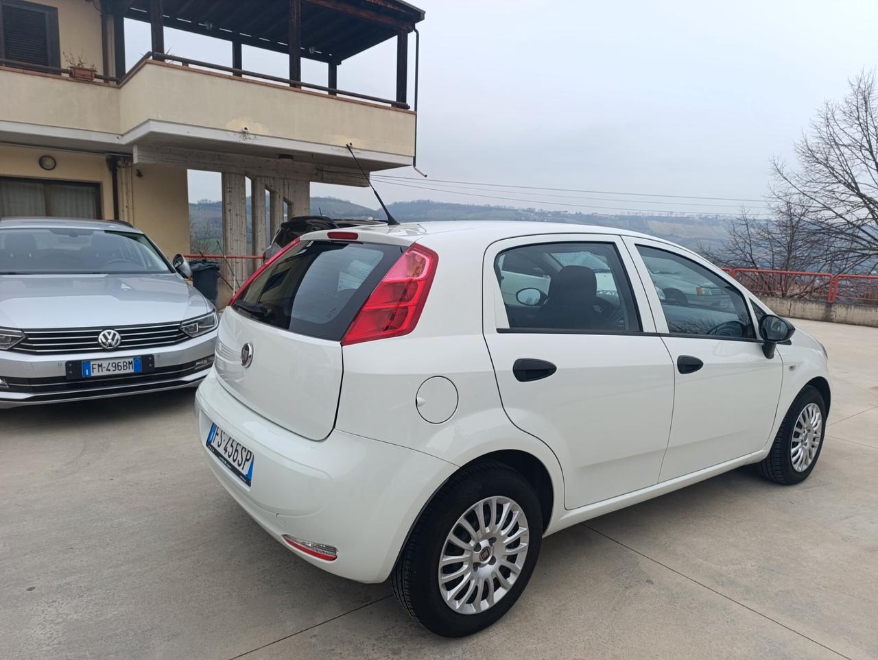 Fiat Punto 1.3 MJT II S&S 95 CV 5 porte Street