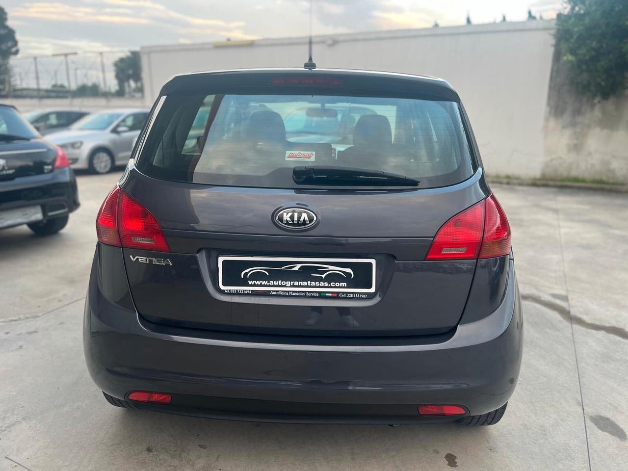 Kia Venga 1.4 benz. 90cv Cool 90.000km!