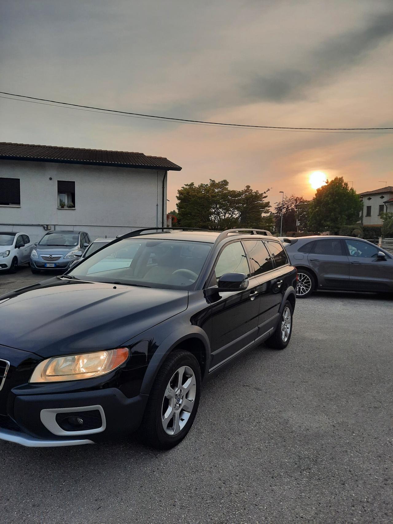 Volvo XC 70 XC70 D5 185CV AWD Summum