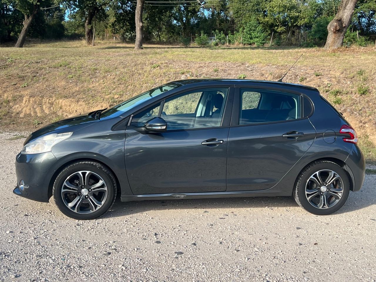Peugeot 208 1.4 HDi 68 CV 5 porte Active Permute Rate