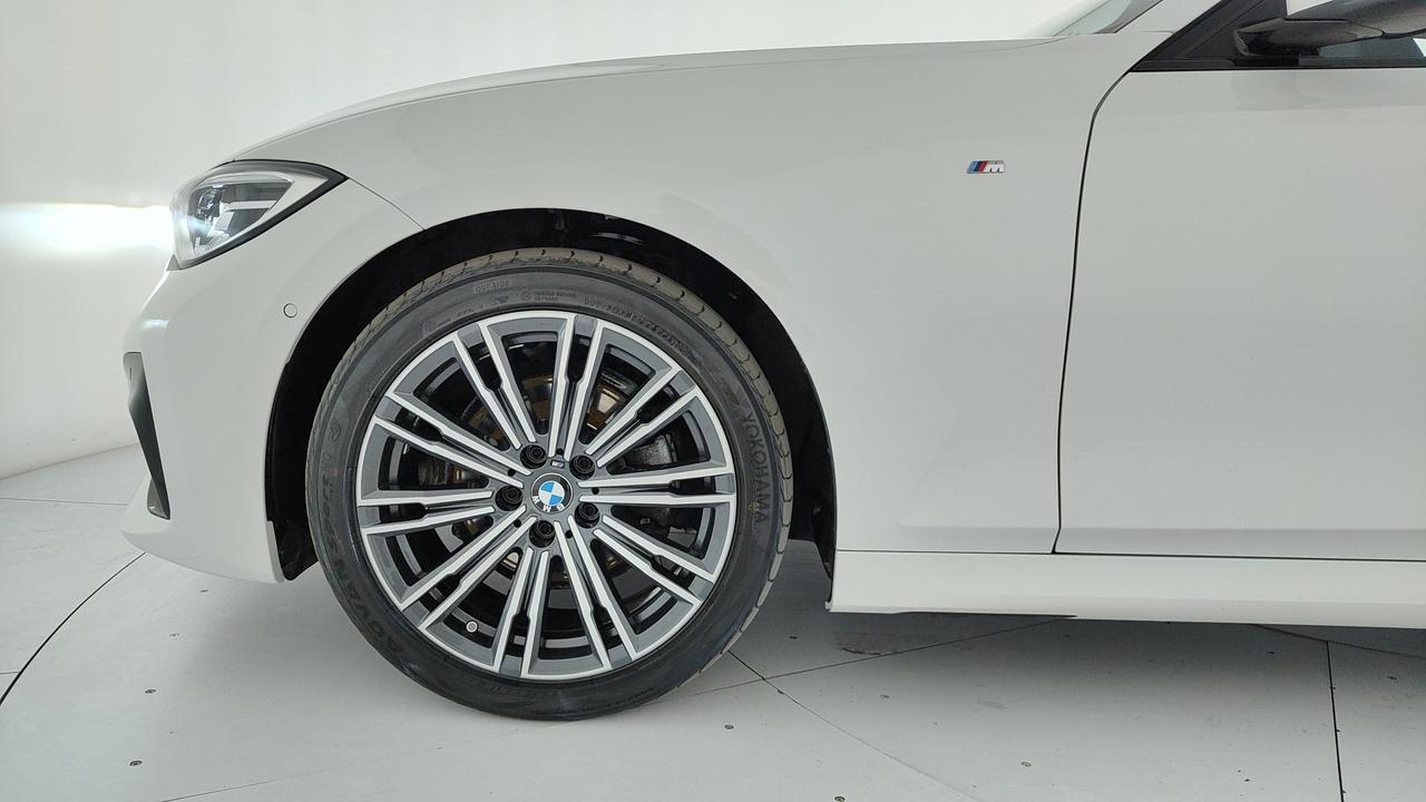 BMW 320d Touring mhev 48V xdrive Msport auto