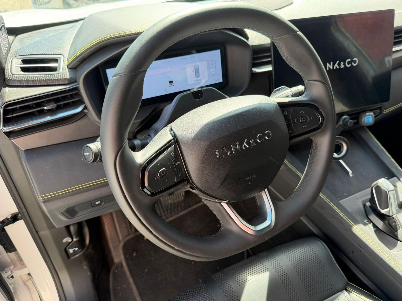 Lynk&co 01 PHEV More 2025 UNIPRO FULL!!!