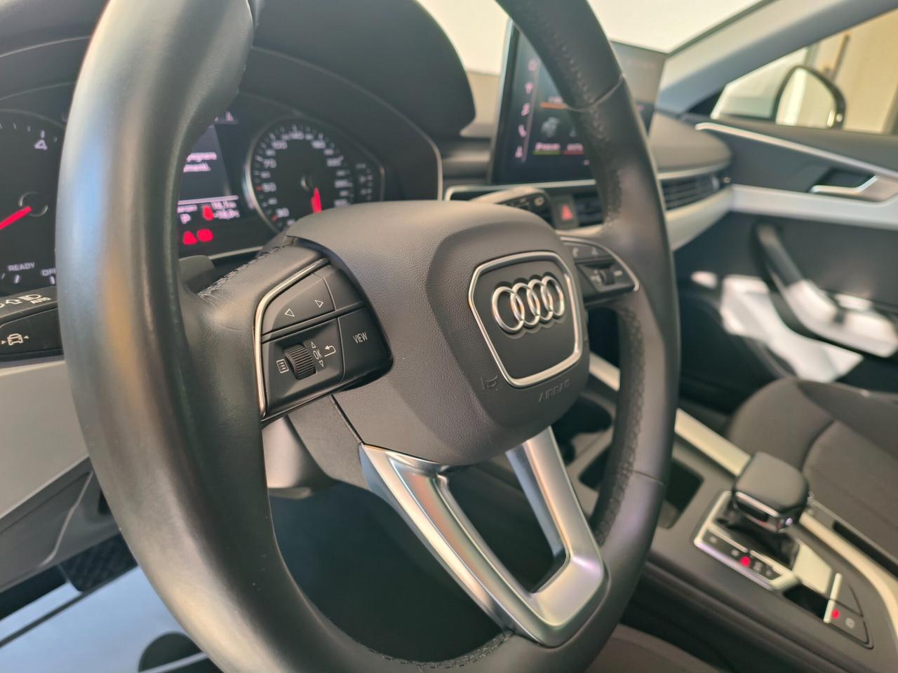 Audi A4 Avant 30 TDI/136 CV S tronic Business