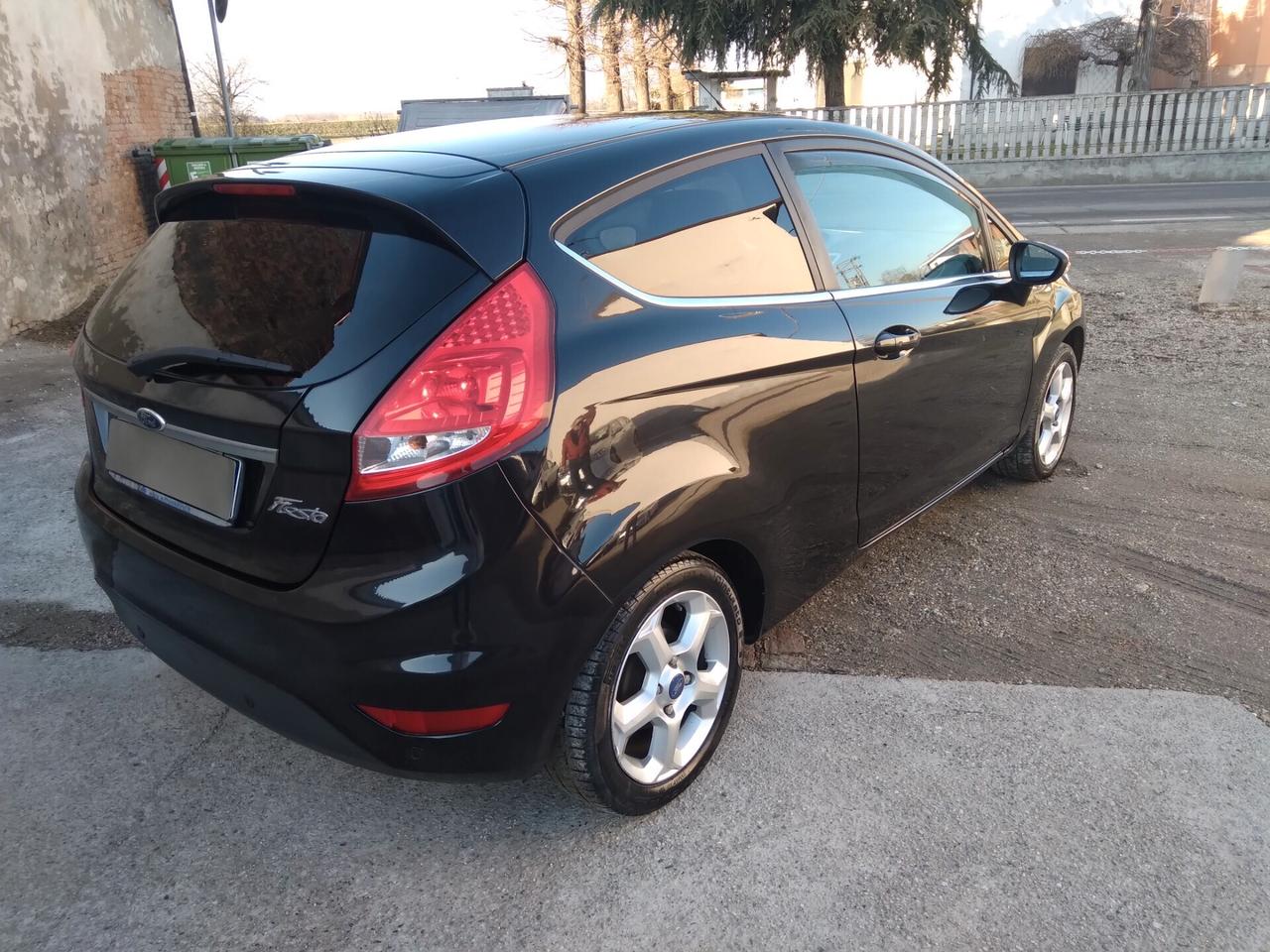 Ford Fiesta 1.2 82CV 3 porte Titanium benzina-gpl x neopatentati