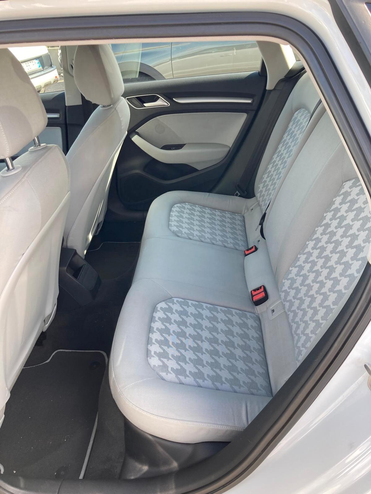 Audi A3 SPB 1.6 TDI ultra Attraction