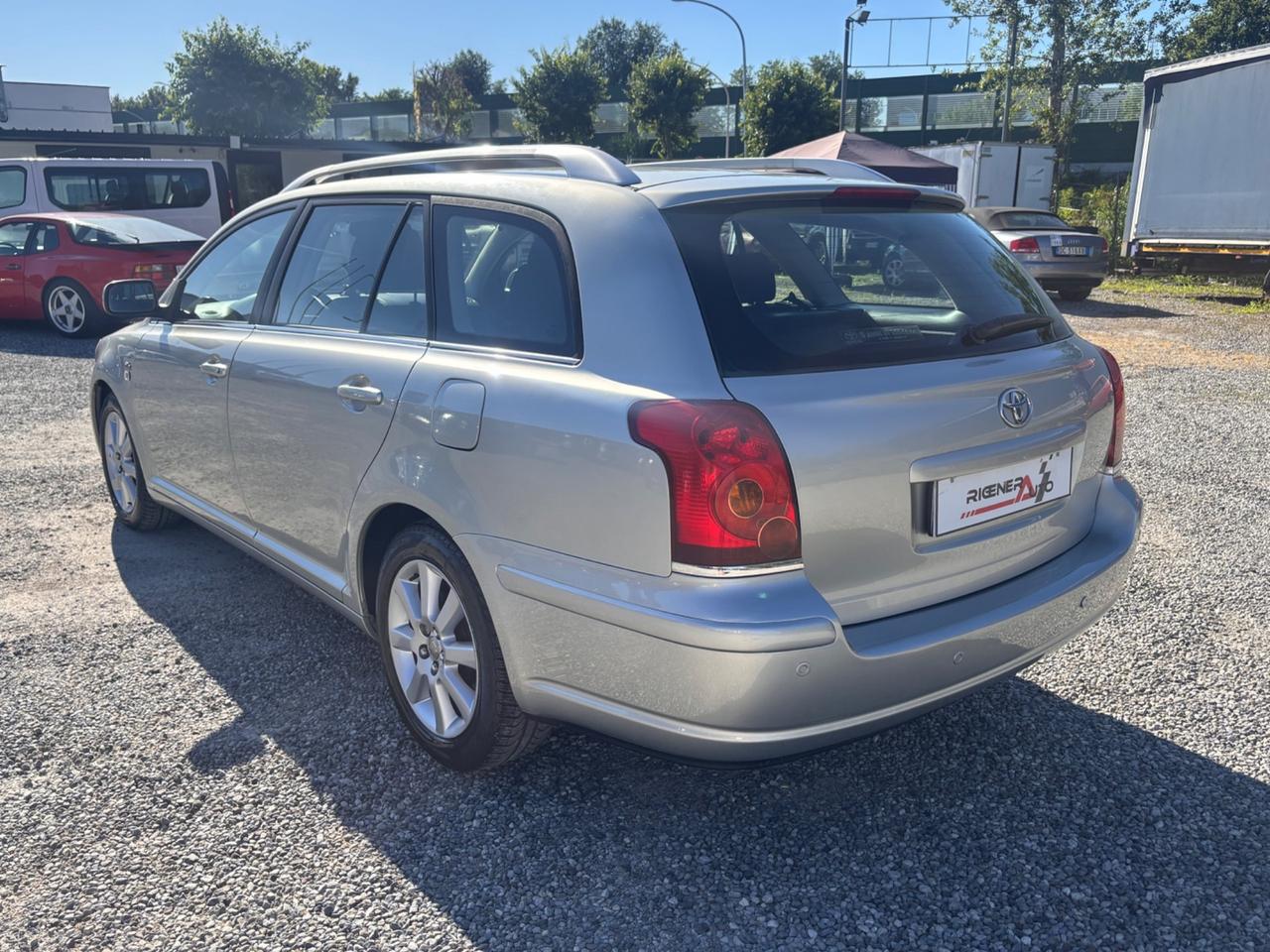 Toyota Avensis 2.0 D-4D 16V Station Wagon