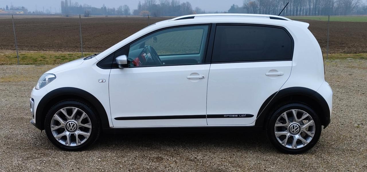 Volkswagen up! 1.0 75 CV 5p. cross