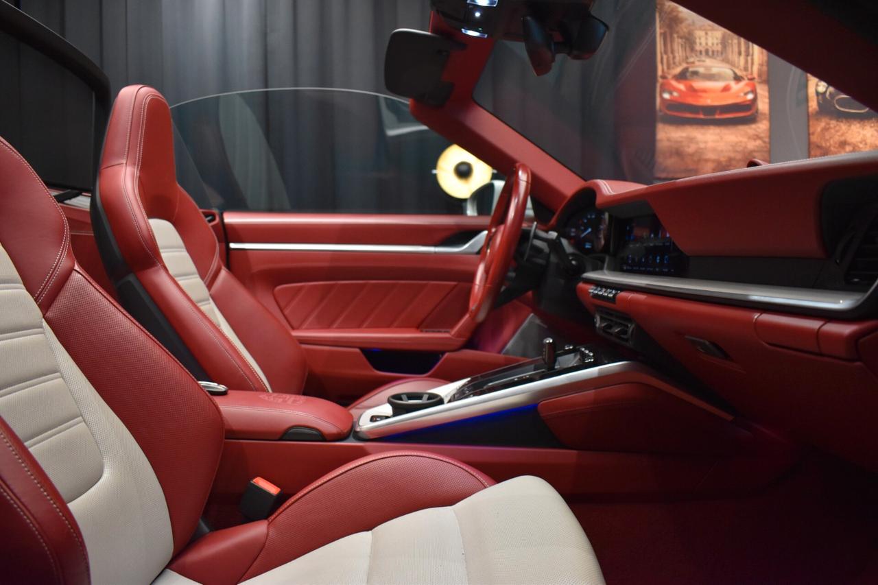 Porsche 911 Turbo S Cabriolet