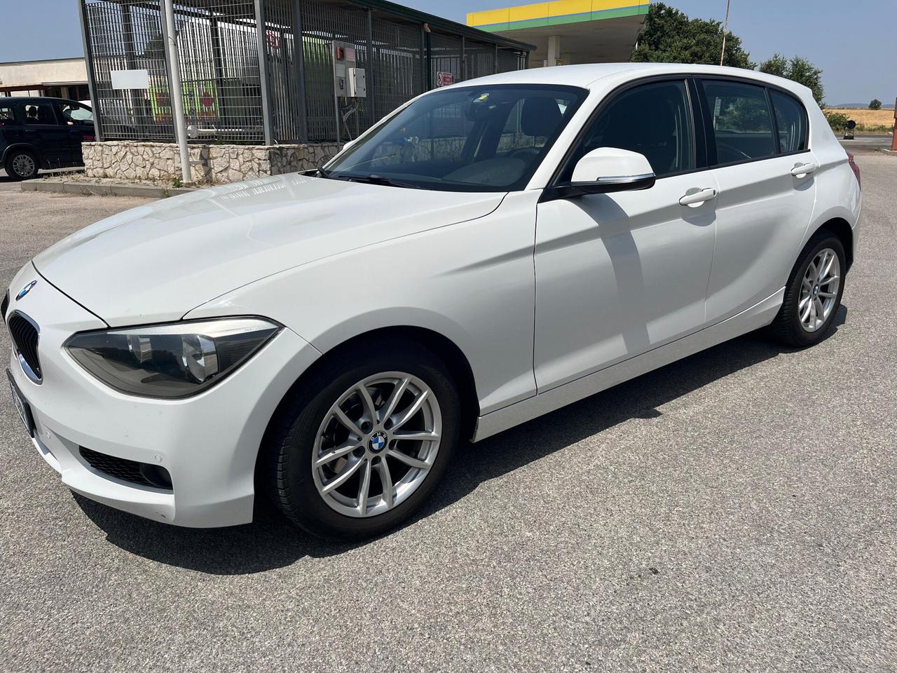 Bmw 116 116d 5p. Sport OK NEOPATENTATI