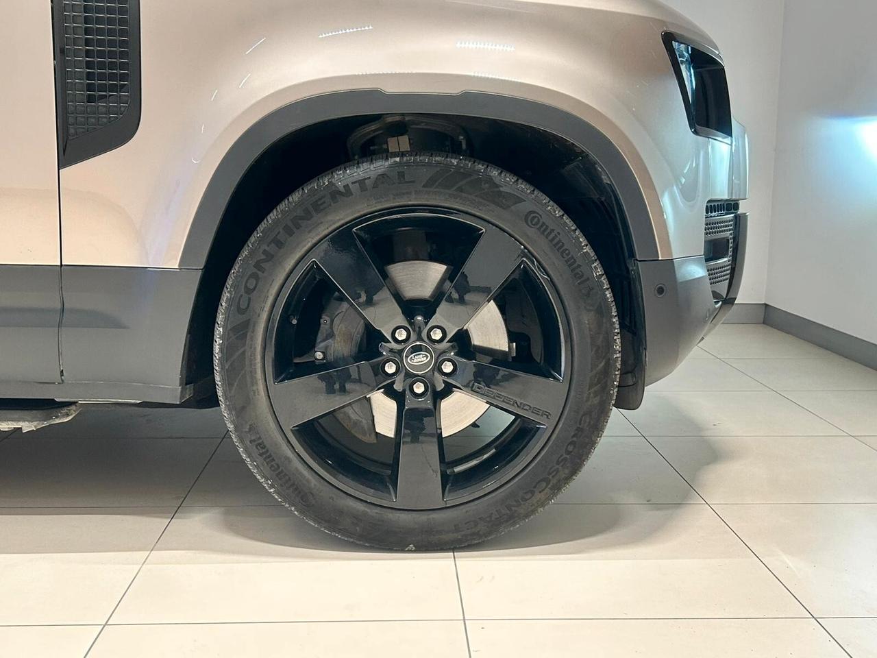 Land Rover Defender 110 3.0D I6 200 CV AWD Auto SE AUTOCARRO