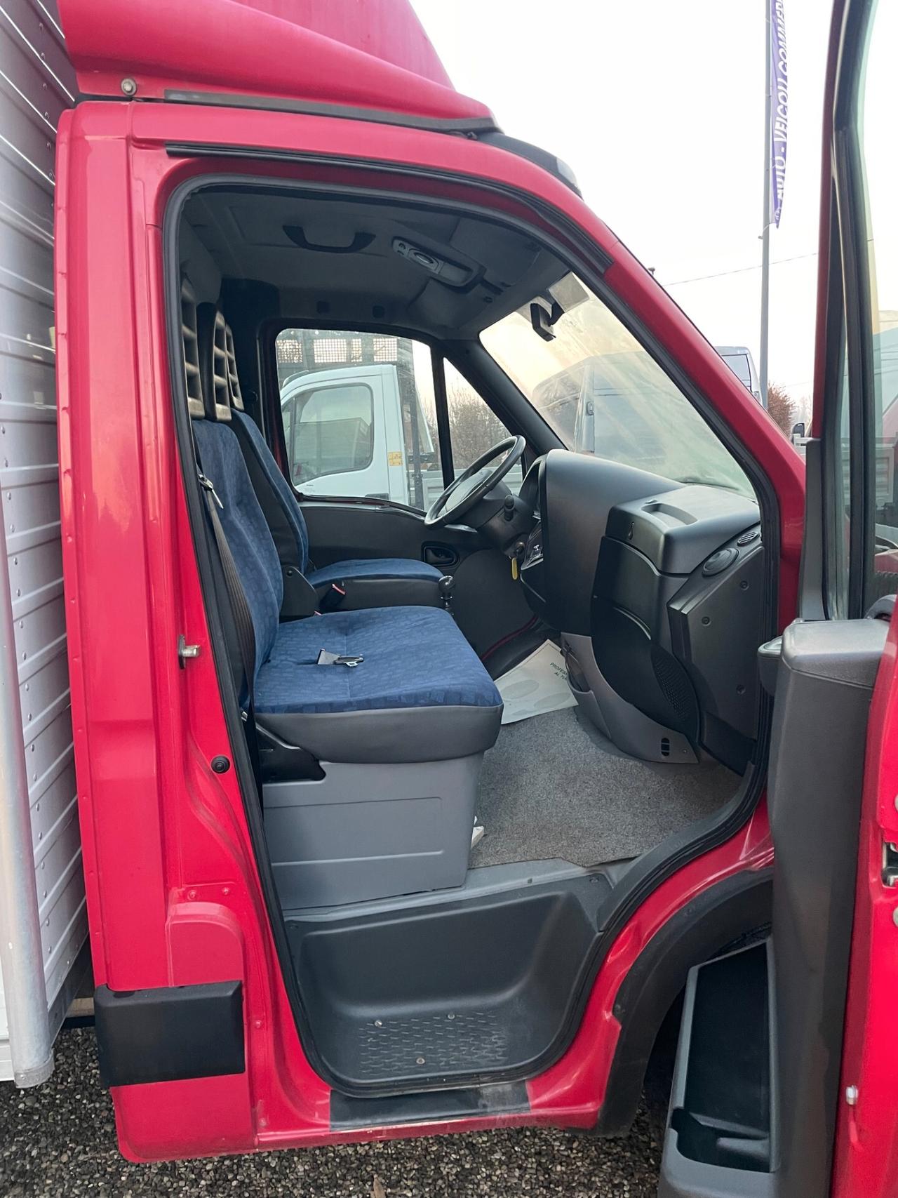 Iveco 35C17 Cassa in alluminio