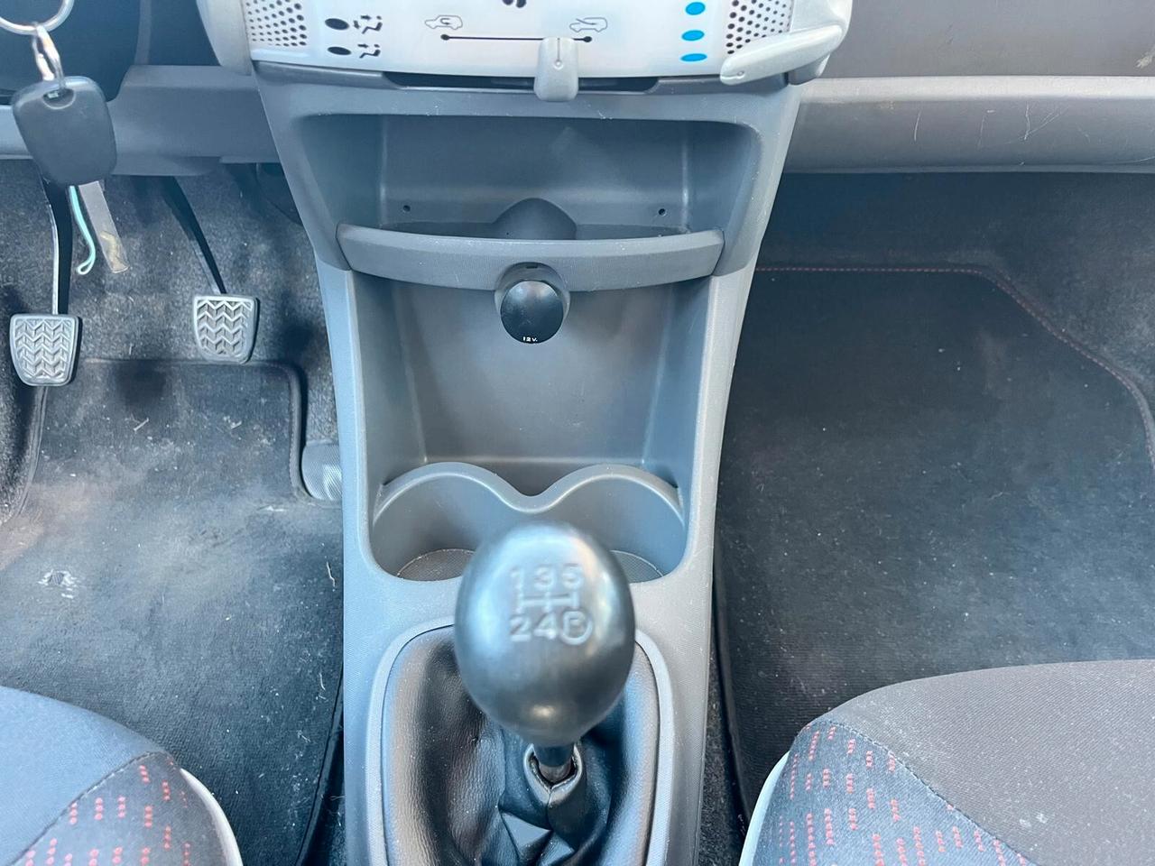 Peugeot 107 5p. NEOPATENTATI