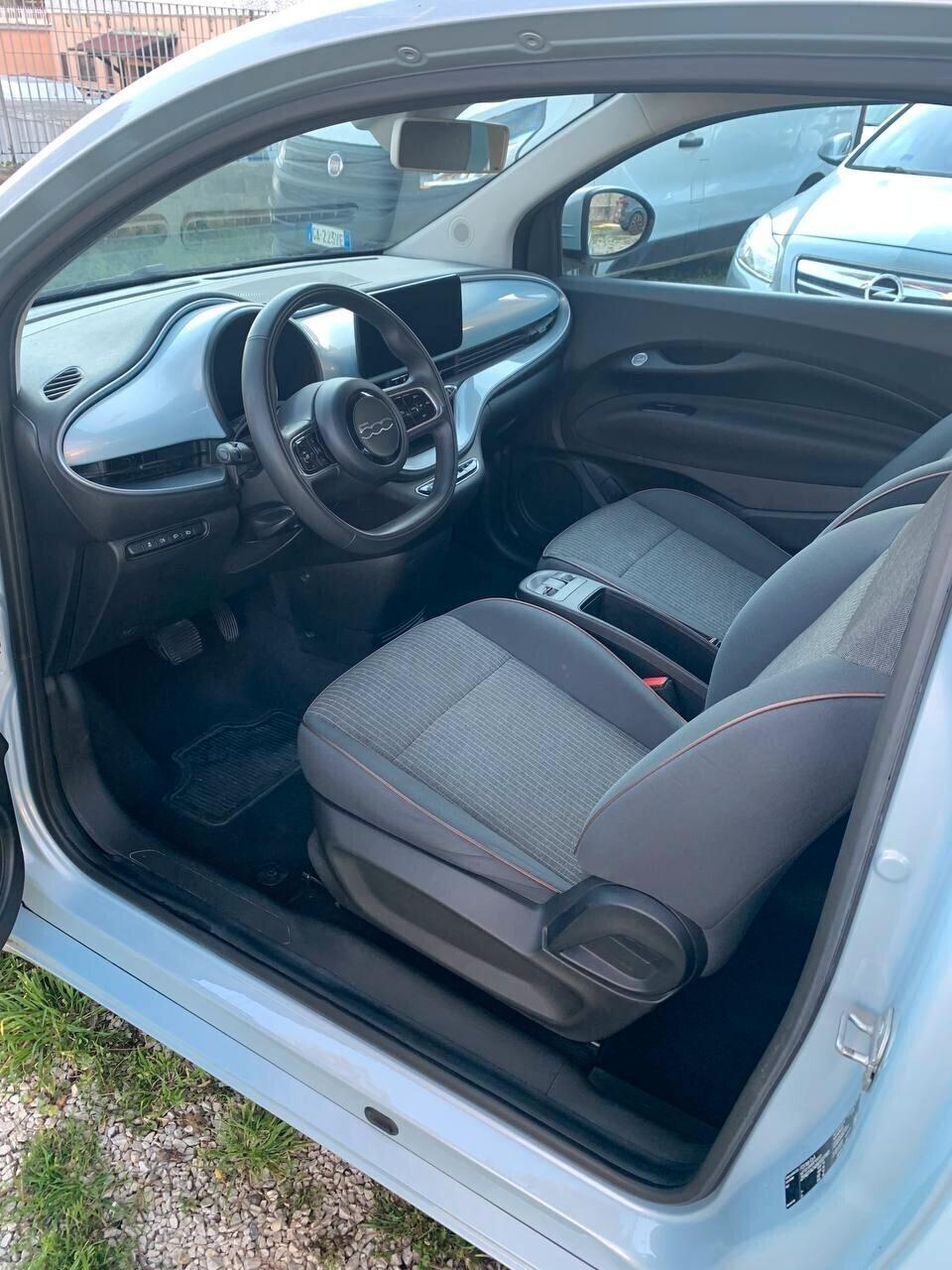 Fiat 500e ICON 42 kWh UNIPRO