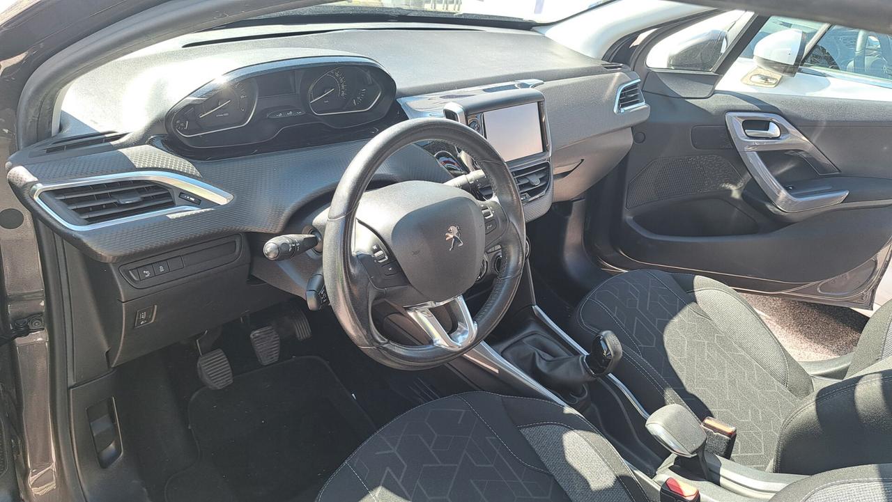 Peugeot 2008 PureTech 82 Allure