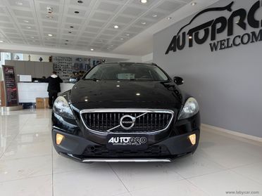 VOLVO V40 Cross Country D2 Summum